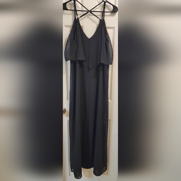 EUC Xhilaration Embroidered Maxi Dress - Picture 3 of 6